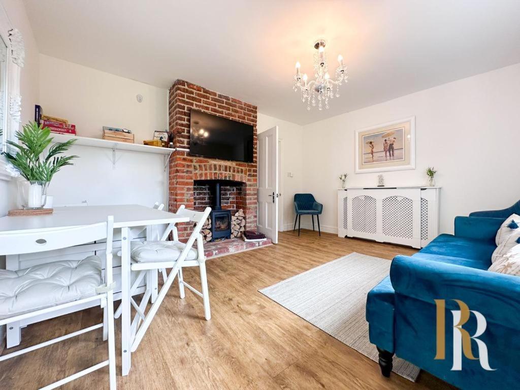 Fisherman'S Cottage - Harwich Breaks - Brand New - Long Stays Available Great Prices - Get In Touch For All Bookings - Cottage In Harwich - Beach Stay Экстерьер фото