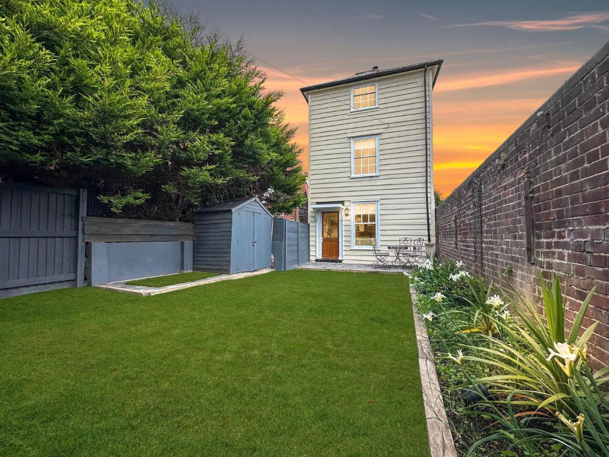 Fisherman'S Cottage - Harwich Breaks - Brand New - Long Stays Available Great Prices - Get In Touch For All Bookings - Cottage In Harwich - Beach Stay Экстерьер фото